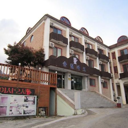 Songwol Park Motel Szokcsho Kültér fotó